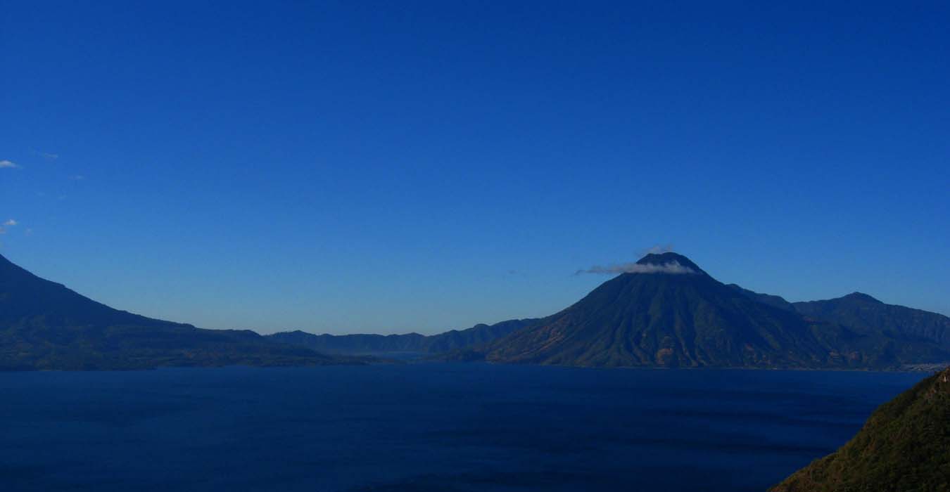 Lake Atitlan/Lago de Atitlán